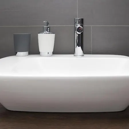 Angerland Garni Ратинген