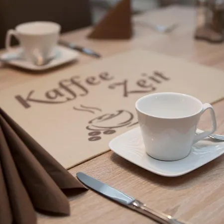 Angerland Garni Ратинген