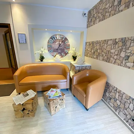 Angerland Garni 3* ראטינגן