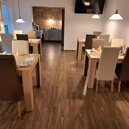 Angerland Garni 3* Ратинген