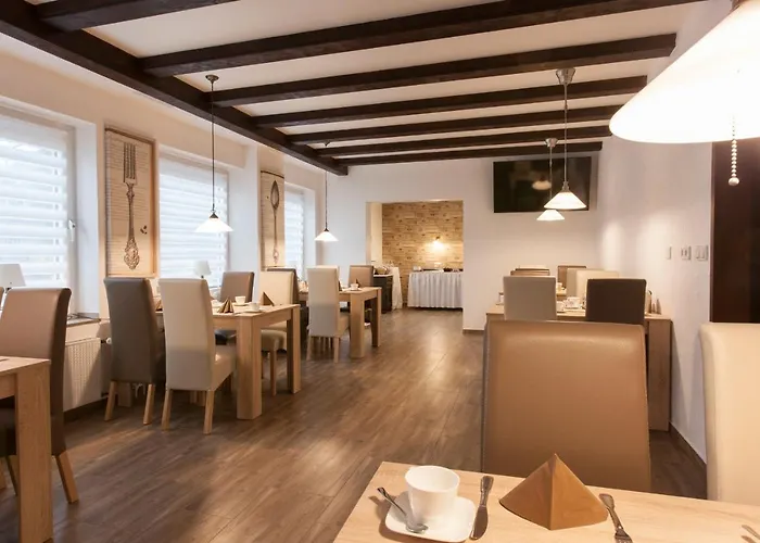 Angerland Garni 3* Ratingen